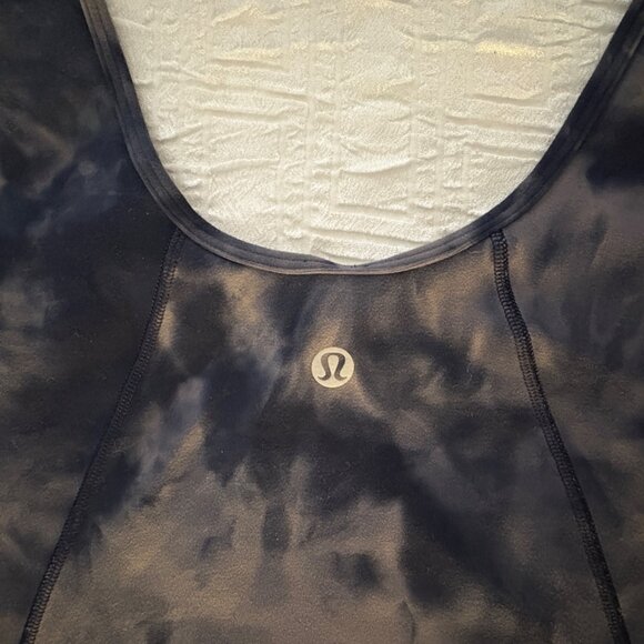 EXCELLENT Lululemon Align T-Shirt Diamond Dye True Navy Nulu Yoga Cropped Top 0 - Picture 6 of 7